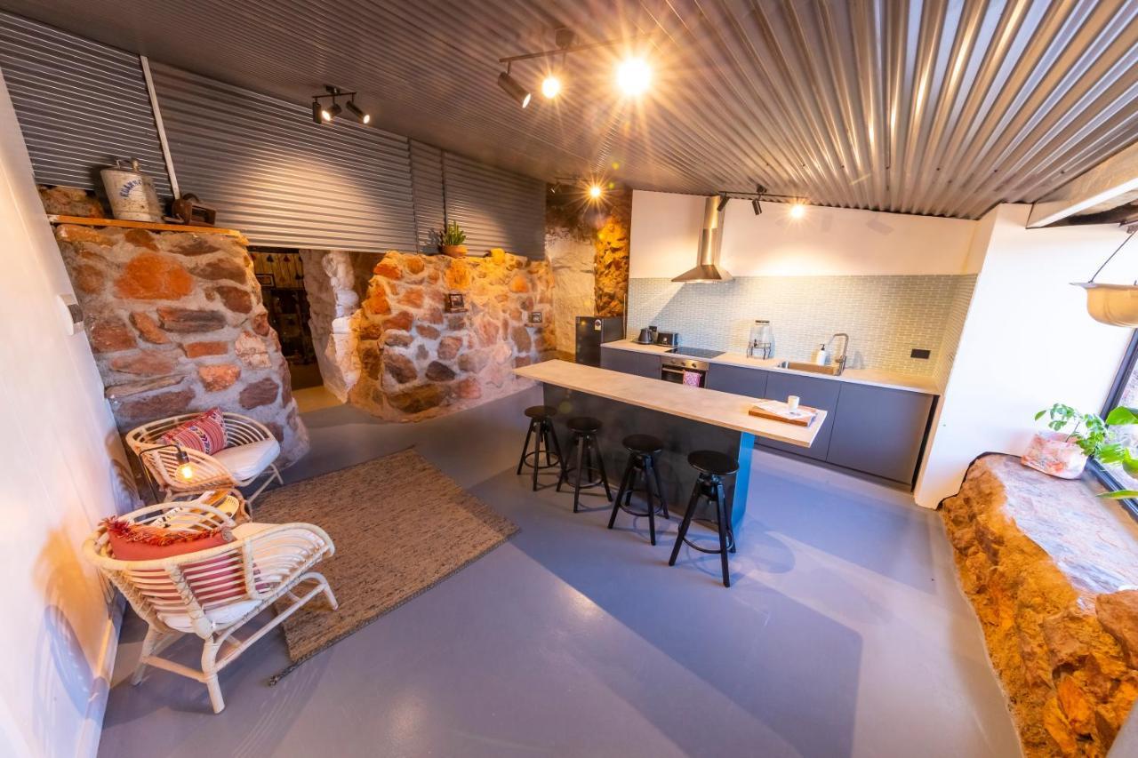 White Cliffs Accommodation -Daybreak Dugout - Unique Cave House Екстер'єр фото