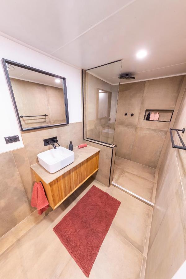 White Cliffs Accommodation -Daybreak Dugout - Unique Cave House Екстер'єр фото