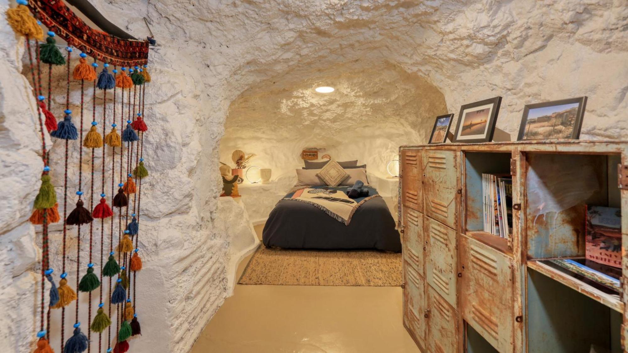 White Cliffs Accommodation -Daybreak Dugout - Unique Cave House Екстер'єр фото